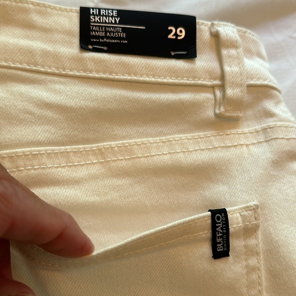 NWT- BUFFALO HI-RISE SKINNY JEANS. WHITE. Wms size 29 - Picture 11 of 12